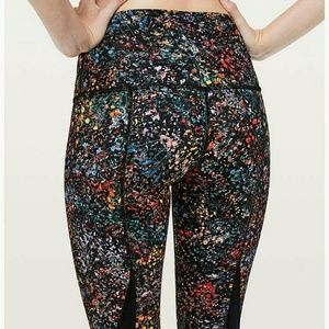 Wunder Under Crop II (Special Edition) 
Scallop 24